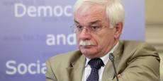 Валентин Радомирски: Трябва промяна във външната ни политика, "снишаването" отлага проблемите